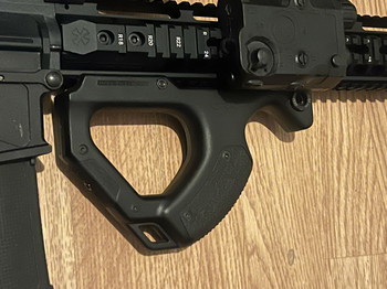 Imagen 2 de HERA ARMS cqr grip