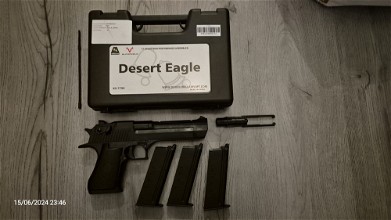 Afbeelding van Double Bell Desert Eagle + 3 magazijnen + koffertje