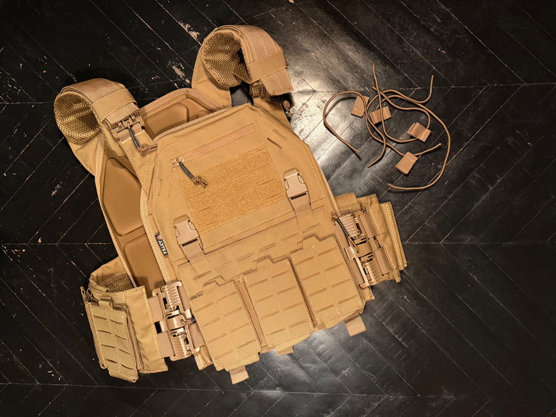 Afbeelding 1 van Artex plate carrier met mag pouches