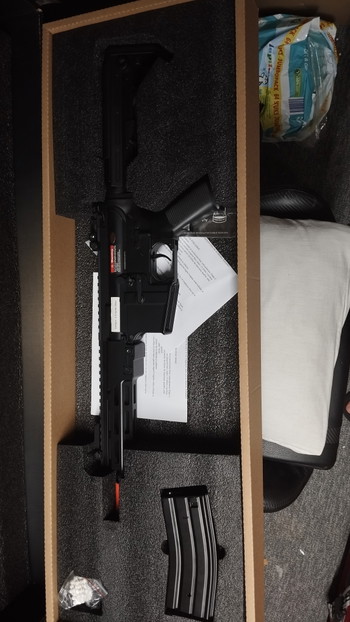 Image 2 for airsoft replica new