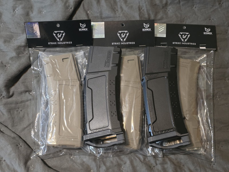 Image 1 for EMG Striker M4 Mags (210bbs)
