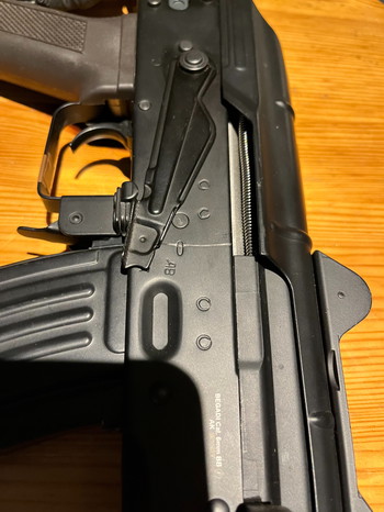 Afbeelding 3 van AK 47u von Begadi nur 6 Mal benutzt mit 6 Magazinen und 2 Akkus