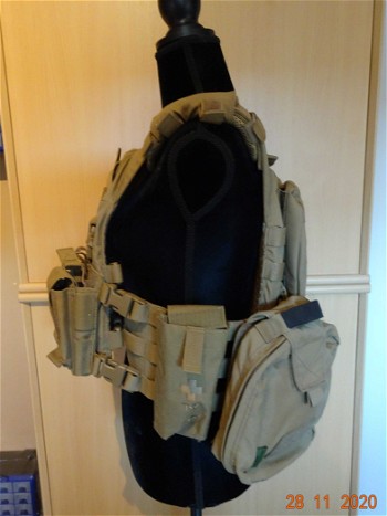 Image 2 for Warrior recon plate carrier coyote
