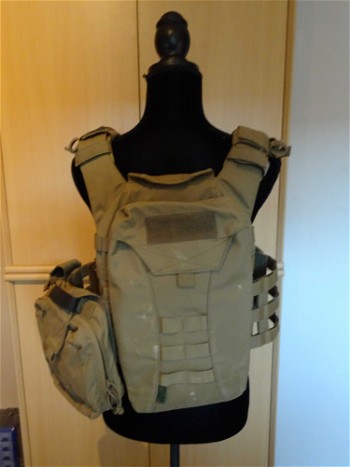 Image 3 for Warrior recon plate carrier coyote