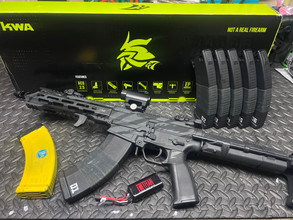 Imagen para KWA Ronin 47 + Gate Titan | Compleet pakket met accessoires