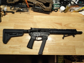 Bild 2 für KING ARMS/BLACKRAIN ORDNANCE 9mm carbine GBB