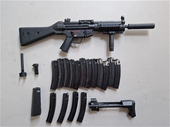 Afbeelding 2 van CYMA MP5, Heel veel mags & extra accesoires