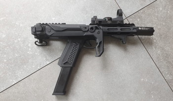 Imagen 2 de SMG aap met red dot en tracer