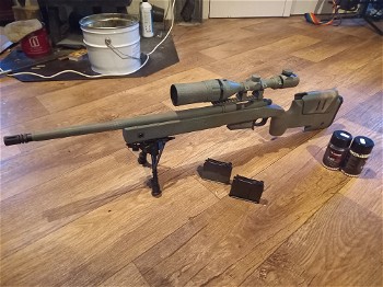 Afbeelding 2 van M40 A5 green gas sniper met accesoires