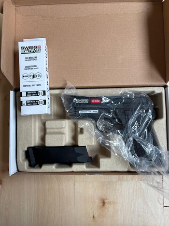 Image 2 for (nieuw) Swiss Arms Navy .40 P229 GBB - Black - Cybergun / Armorer Works + extra mag