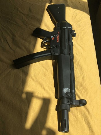 Afbeelding 4 van Nieuwe JG MP5 AEG incl. red dot, NiMh accu,hicap mag & oplader