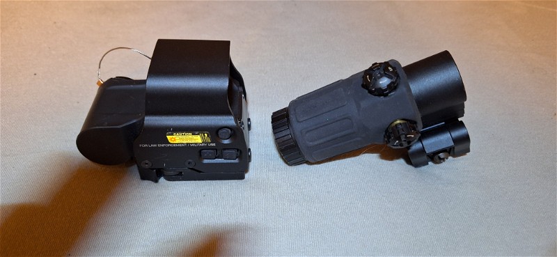 Image 1 for Holo sight met 3x flip up.