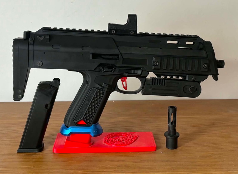 Image 1 for Aap01 met ctm mp7 conversion kit