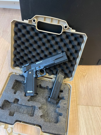 Image 3 for Shield plus handgun