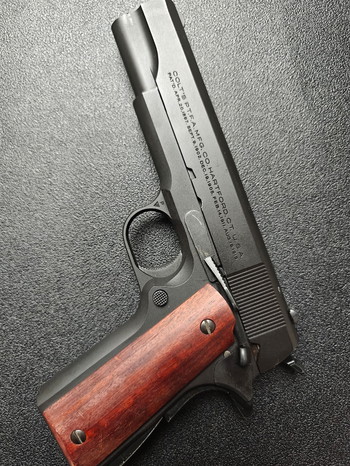 Afbeelding 4 van FULL METAL + WOOD -  Colt 1911