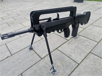 Image 2 for Famas f1