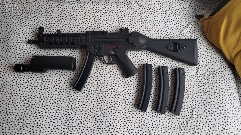 Imagen 1 de CYMA MP5