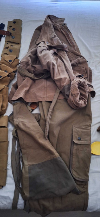 Bild 2 für WW2 US PARATROOPER SET | AIRSOFT REENACTMENT | BIJNA COMPLEET MIST LAARZEN