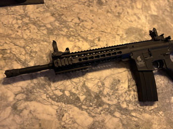 Imagen 3 de M4 / AR15 | Lancer Tactical | AEG | opknap/backup