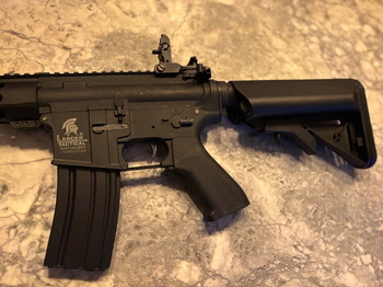 Imagen 4 de M4 / AR15 | Lancer Tactical | AEG | opknap/backup