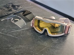 Image for Zeer nette bril met twee extra lenzen (geel/donker) en beschermhoes