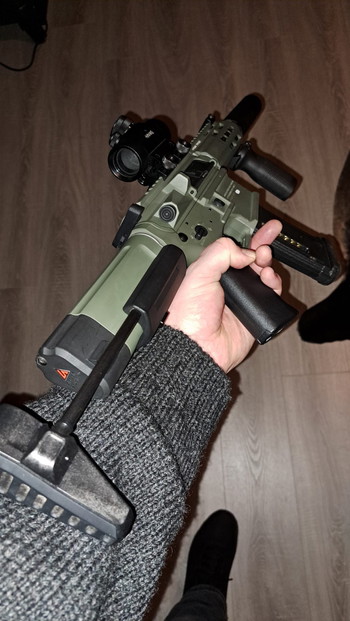 Afbeelding 4 van Wolverine MTW-9 incl mags / Krytac PDW incl mags