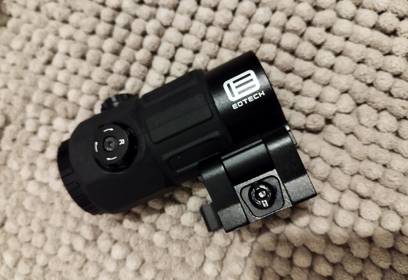 Image 1 for Eotech G45 5x magnifier replica met flip mount