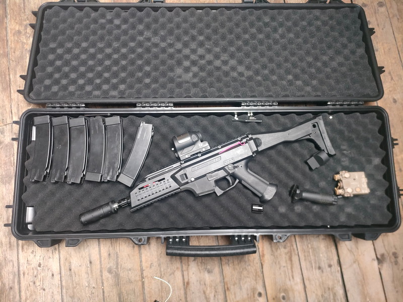 Image 1 for Asg scorpion evo met case en mags