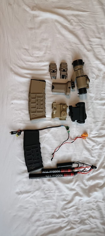 Bild 3 für Set: Krytac REC7 met Gate Aster + G&G Wildhog 12 met WADSN Flashlight en PERUN++ ETU + Accesoires.