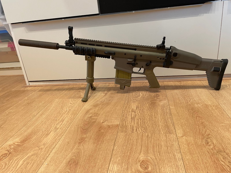 Bild 1 für Dboys Scar H omgebouwd naar DMR