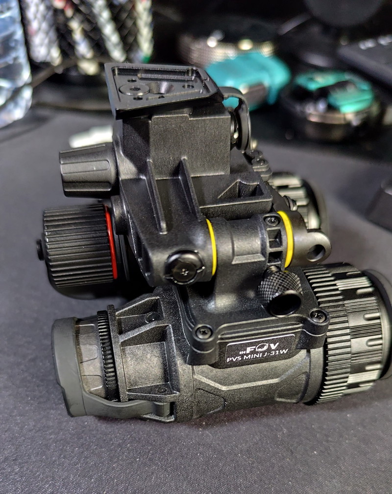 Imagen 1 de inFOV PVS Mini J-31W - Night Vision / NVG