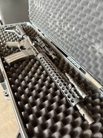 Afbeelding 2 van MWS GBB Tokyo Marui+ 7 Mags