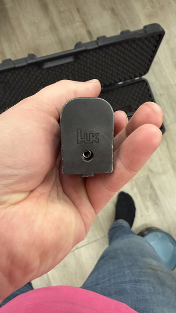 Image 8 pour TM MP7A1 GBBR Met Quick release tracer/silencer, reddot, 5x mag en koffer