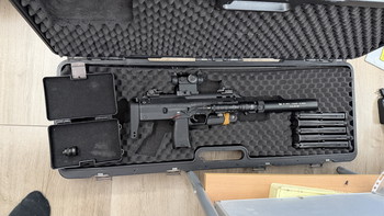 Image 9 pour TM MP7A1 GBBR Met Quick release tracer/silencer, reddot, 5x mag en koffer