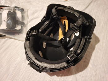 Bild 2 für Novritsch Tactical Helmet