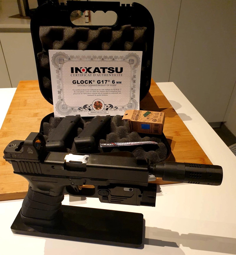 Image 1 for Inokatsu Glock 17 with RMR an d Sbal light , lazer en upgrades , silencer