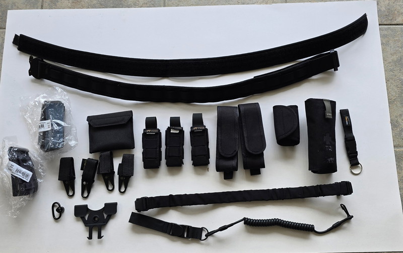 Afbeelding 1 van Maverick Battle Belt + pouches