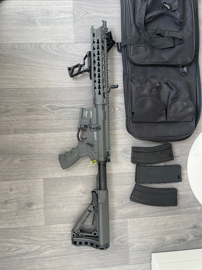 Imagen 1 de CM16 G&G Predator