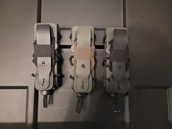 Afbeelding 3 van 3x Single Mag pouch/holder pistol
