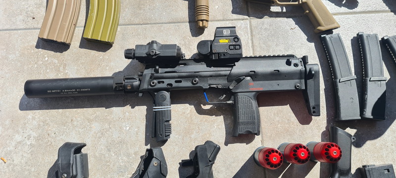 Image 1 pour Mp7 vfc gbbr / scar L fn hestral / lance grenade/ divers équipements