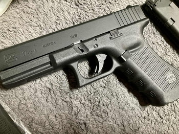 Afbeelding 2 van Glock 17 met extras