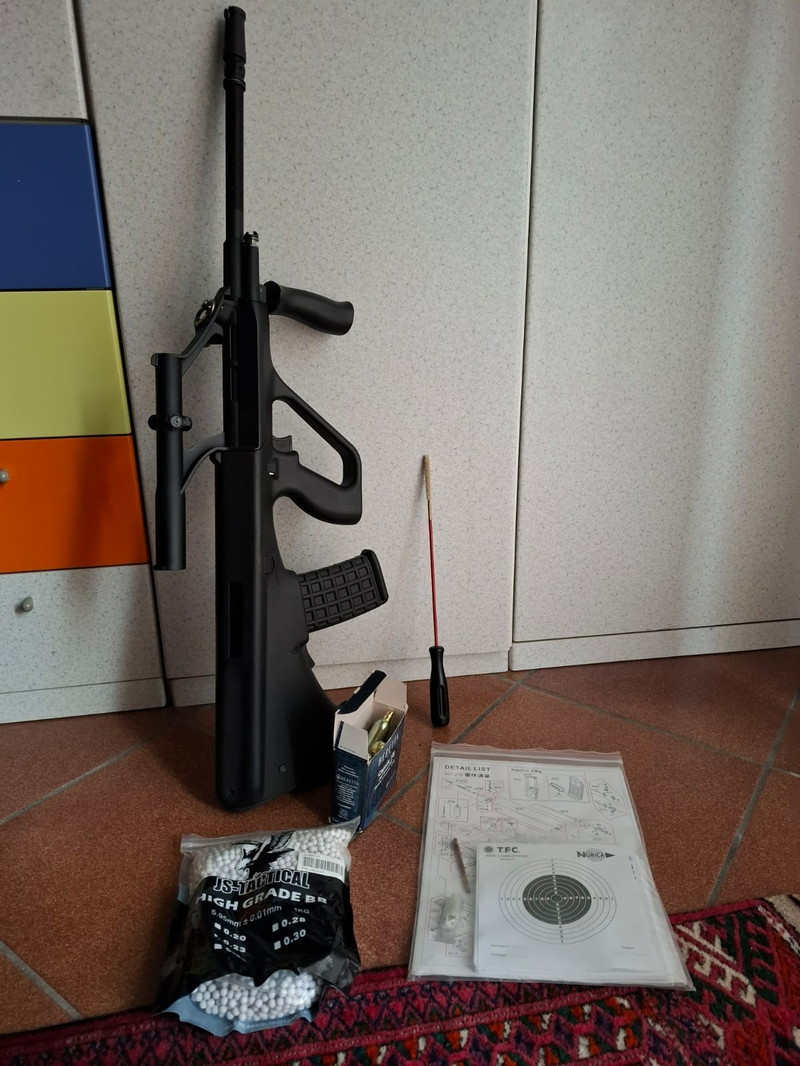 Bild 1 für Airsoft Steyr Aug Replica (Black)  |  JG0449A AU-2G, by Jing Gong