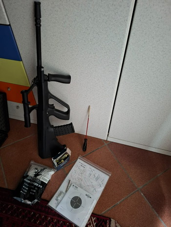 Bild 2 für Airsoft Steyr Aug Replica (Black)  |  JG0449A AU-2G, by Jing Gong