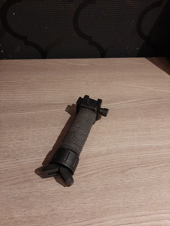 Image 2 for Bipod grip