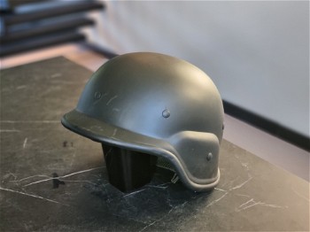 Afbeelding 3 van Airsoft helm M88 Zwart met Belgische  camo cover Fostex BDU - maat M