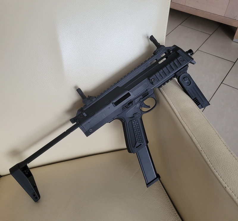 Image 1 pour Aap01 Mp7 + upgrades en extra's