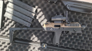 Image 2 for Asg/b&t mp9 + 6 mags