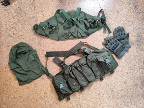 Imagen para Multiple Russian AK chest rigs (new).