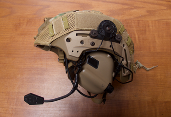 Image 4 for Tactical vest + FAST tactical helmet + earmor earpro