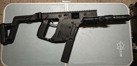 Afbeelding van Krytac kriss vector mag de deur uit wegens amper gebruikt